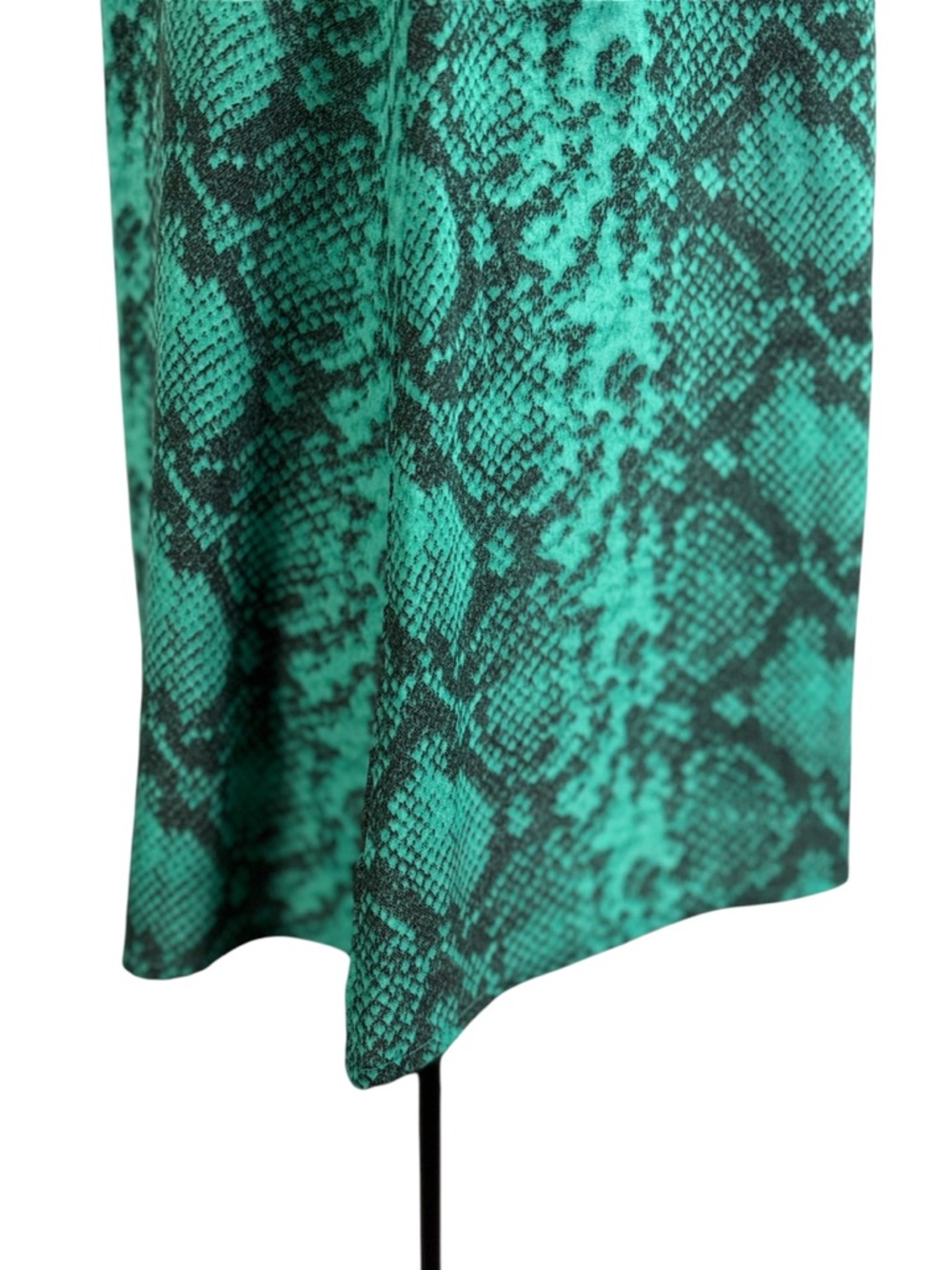 Judith March Green Off-Shoulder Embroidered Tunic - Picture 5 of 11